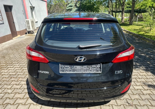 Hyundai I30 cena 39000 przebieg: 96000, rok produkcji 2015 z Sompolno małe 352